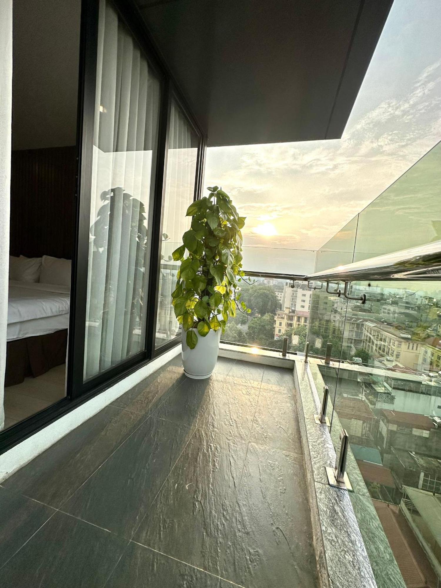 Hnc Premier Hotel & Residences Hanoi Exterior photo